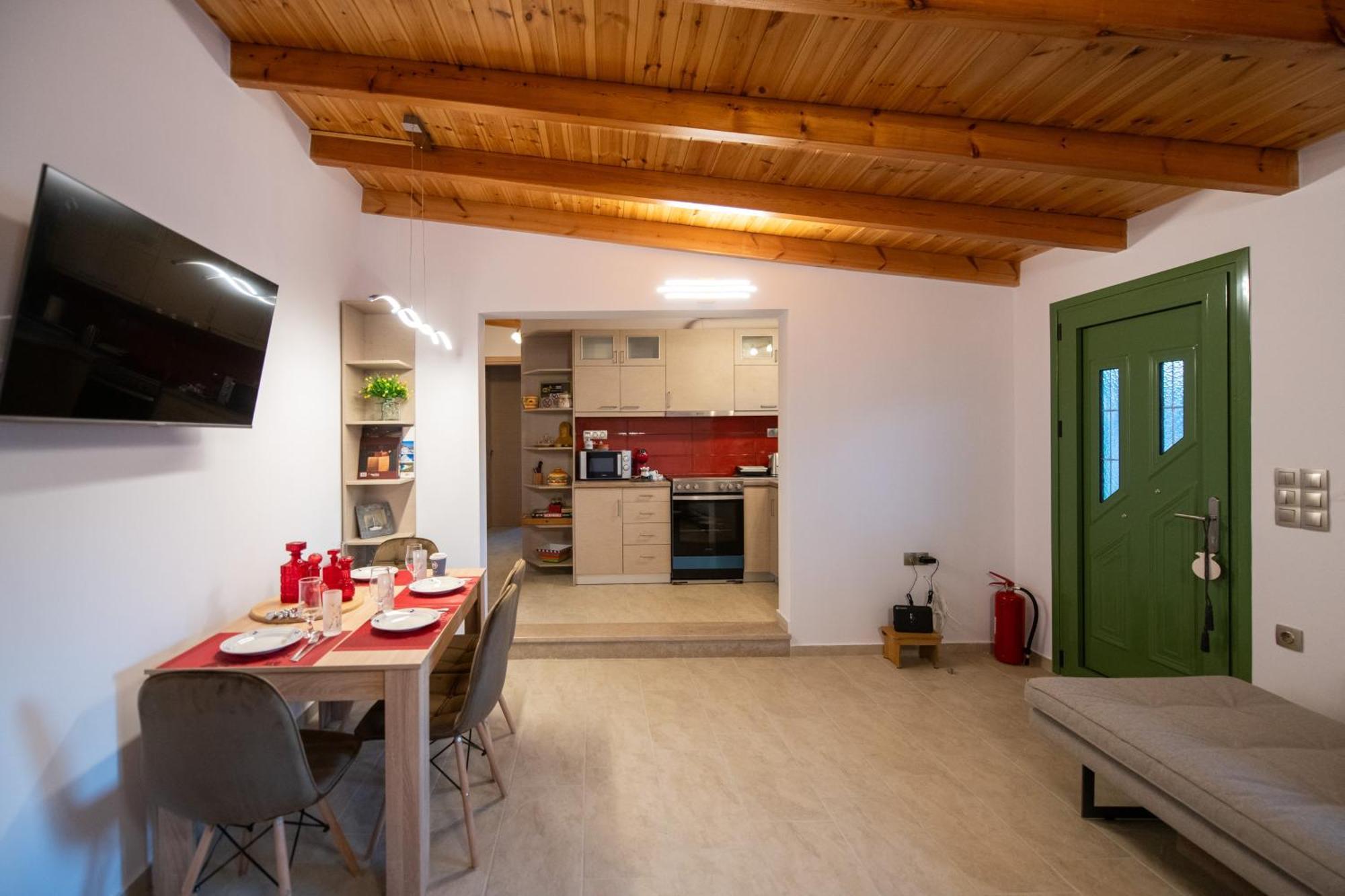 House By The Sea Villa Aigio Exterior photo